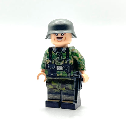 Exclusive Hermann Göring Division Minifigure Bundle | Blitz Truck - 2cm Flak 36