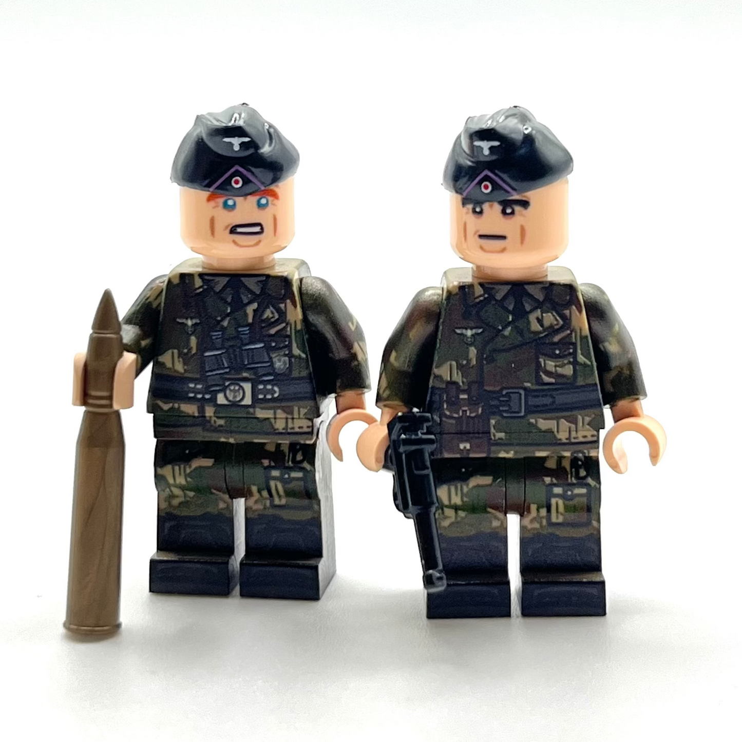 Exclusive Splinter Camo Tankcrew Minifigure Bundle | Tiger I Ausf. E