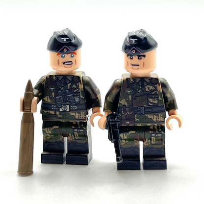 Exclusive Splinter Camo Tankcrew Minifigure Bundle | Tiger I Ausf. E