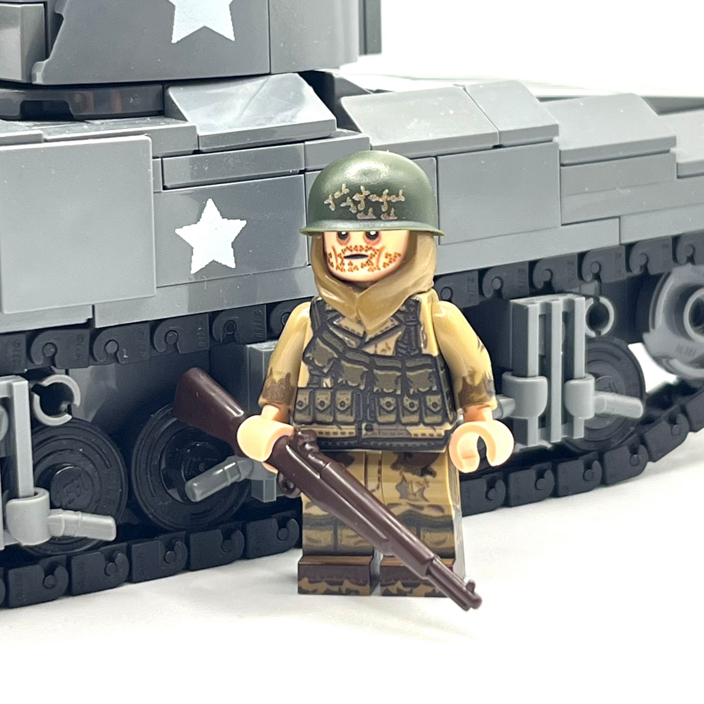 Exclusive WW2 U.S. Minifigure Bundle | M4A2 Sherman